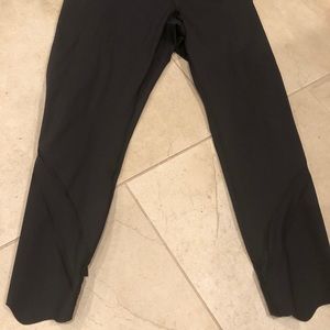 Lululemon scalloped black leggings
